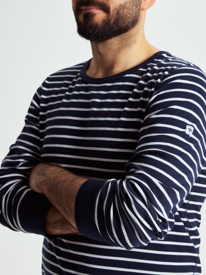 Aikuisten raidallinen paita