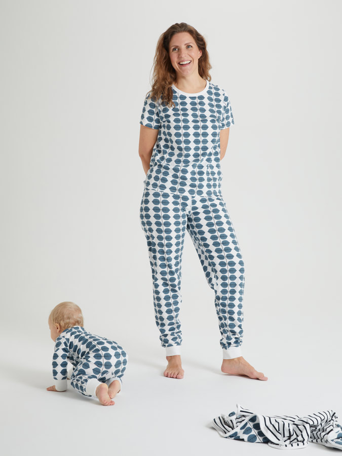 Aikuisten lyhythihainen pyjama, Berså Aikuisten lyhythihainen pyjama, Berså