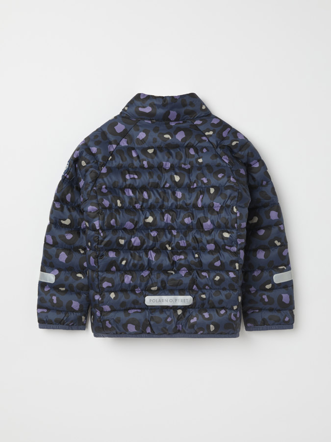 Kevyttoppatakki leopardikuviolla Kevyttoppatakki leopardikuviolla