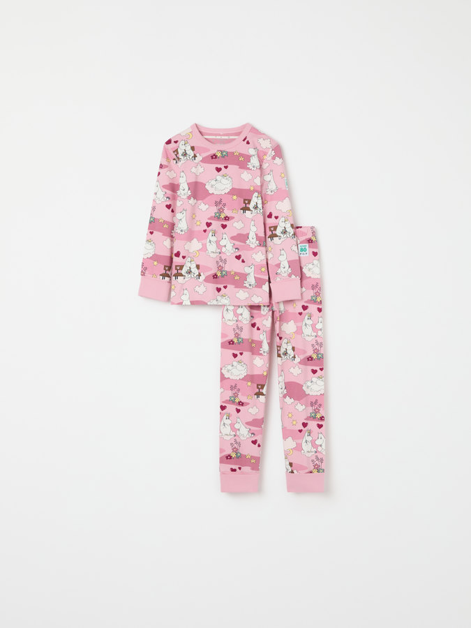Pyjama muumikuviolla