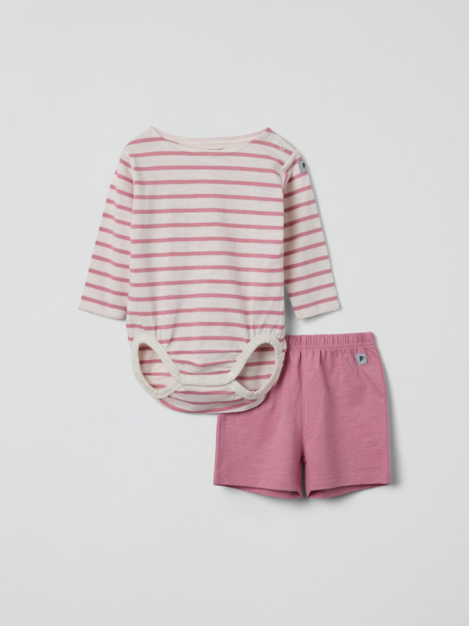 Raidallinen body- ja shortsisetti Raidallinen body- ja shortsisetti