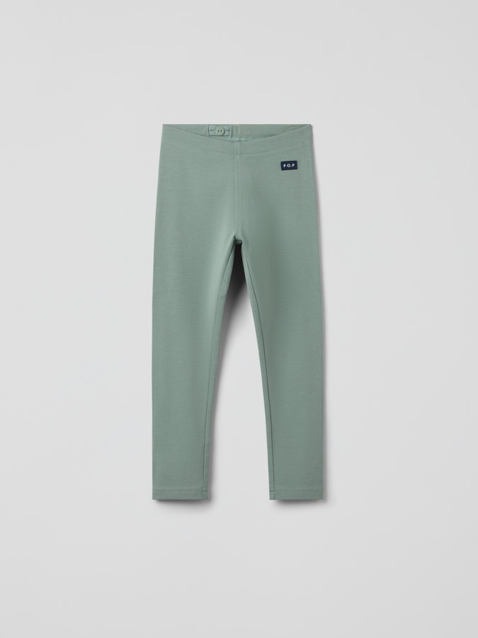 Yksiväriset PLAY-leggingsit