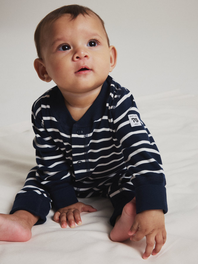 Raidallinen trikoohaalari