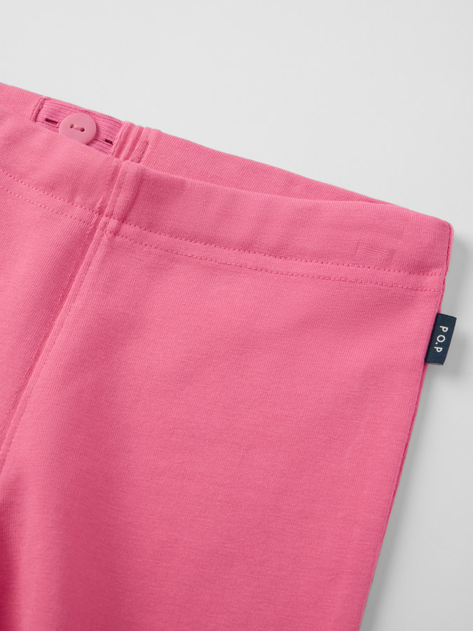 PLAY leveälahkeiset leggingsit