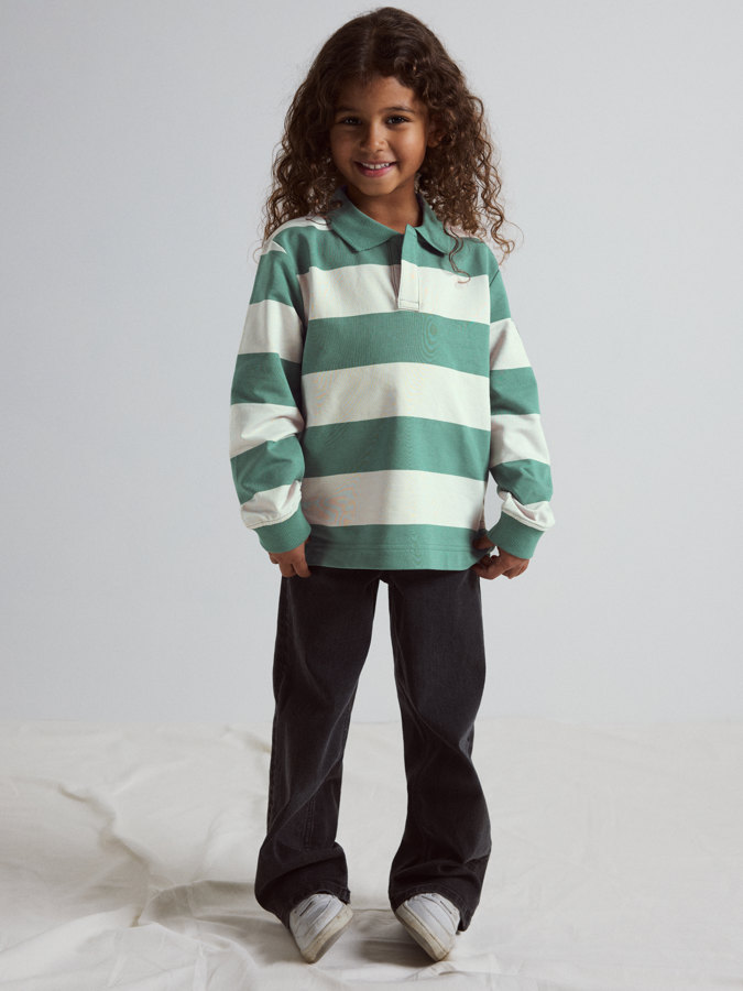 Pitkähihaista rugby-paitaa