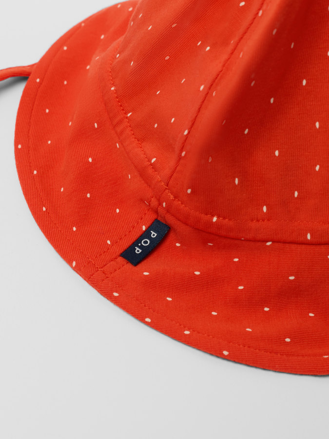 Aurinkohattu jordgubbe