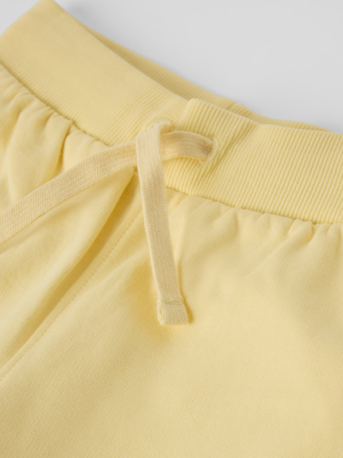 College-shortsit College-shortsit