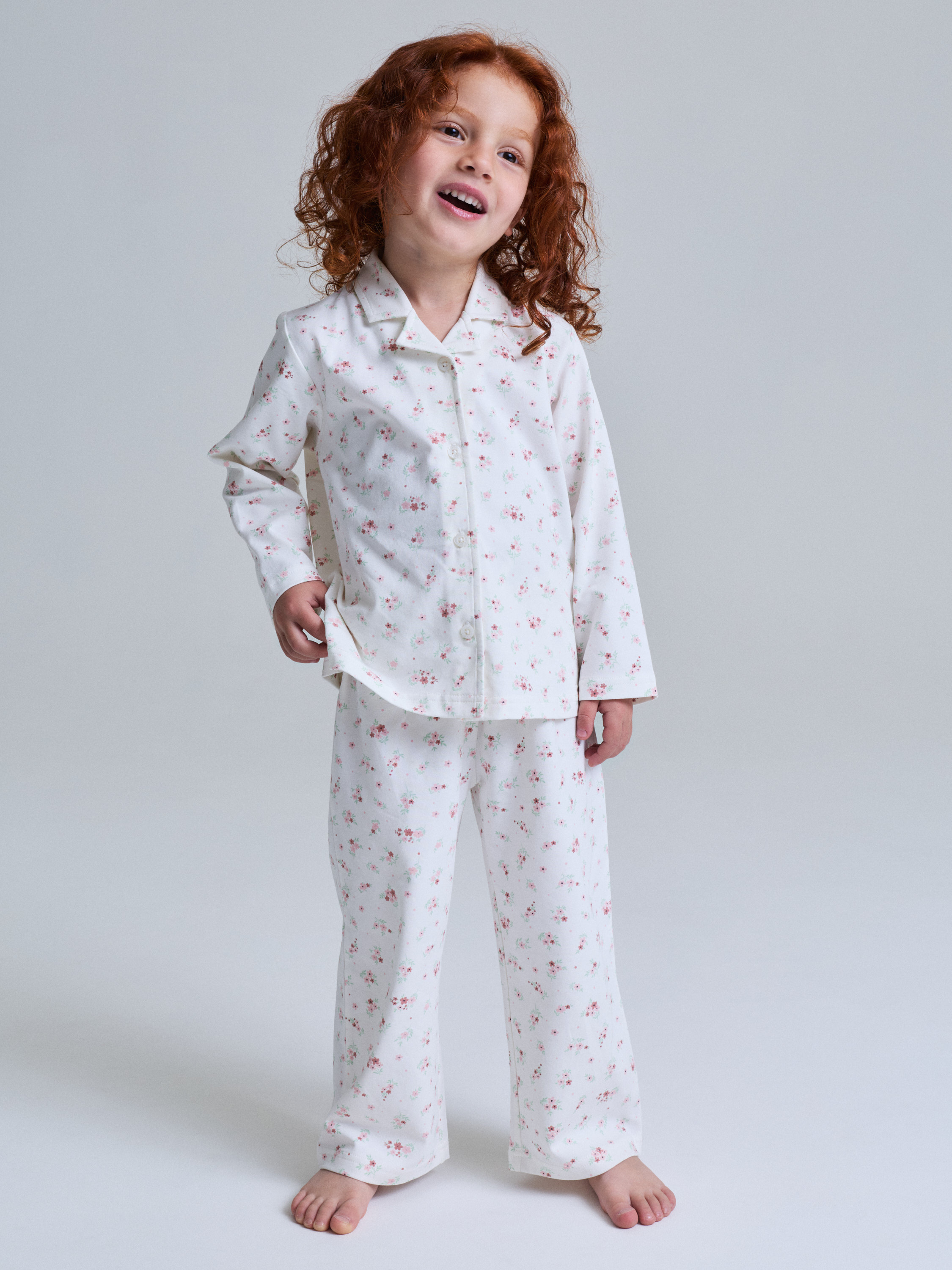 Pyjama kukkakuvio