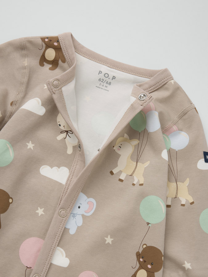 Kuviollinen pyjama-haalari Kuviollinen pyjama-haalari