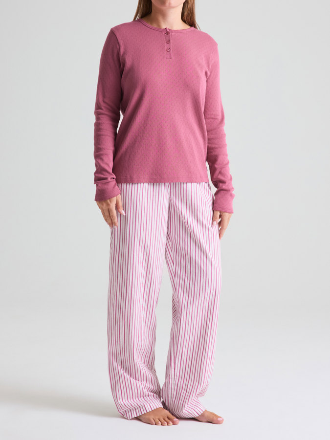 Pyjamapakkaus aikuinen