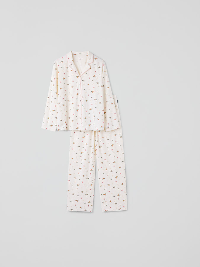 Pyjamat aikuinen