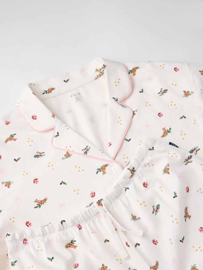Pyjamat aikuinen