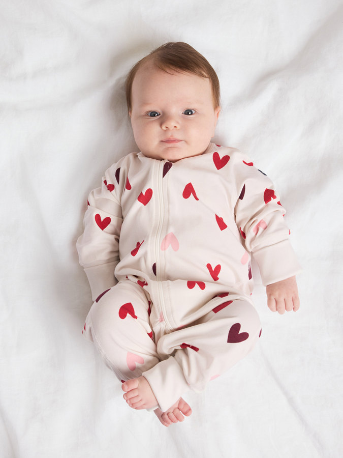 Pyjamahaalari Sydämet Pyjamahaalari Sydämet