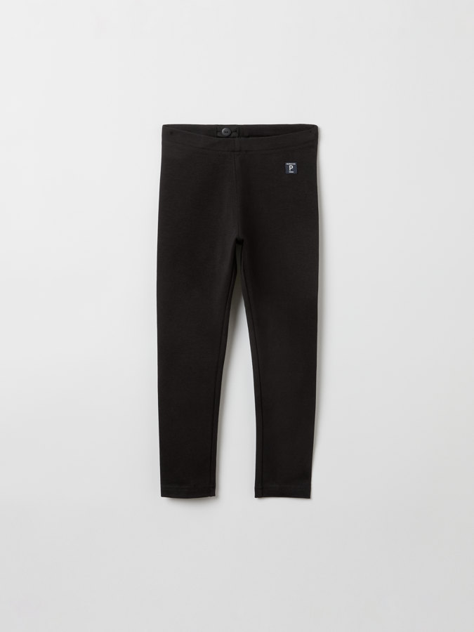 Yksiväriset leggingsit