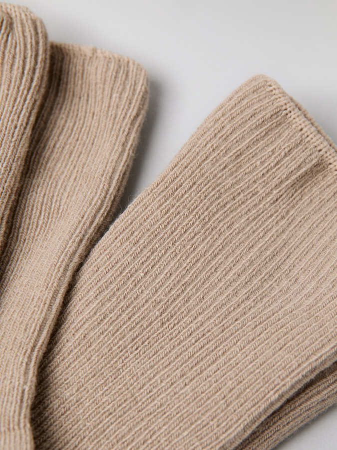 Yksiväriset jarrusukat 2-paria Yksiväriset jarrusukat 2-paria