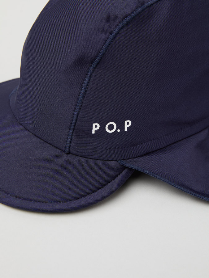 UV-lippalakki, jossa on niskasuoja UV-lippalakki, jossa on niskasuoja