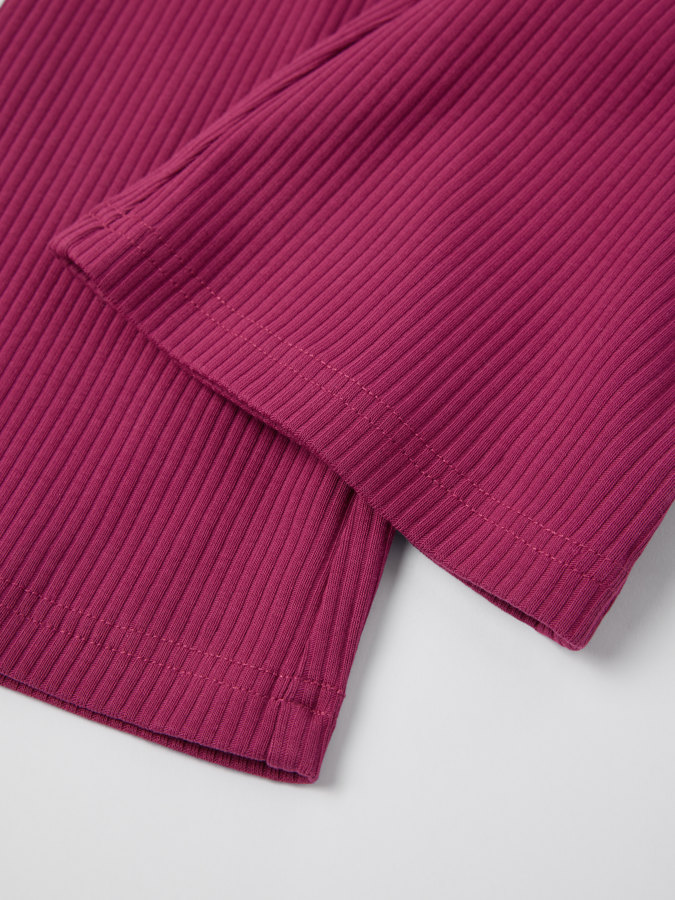 Ribatut leveälahkeiset leggingsit Ribatut leveälahkeiset leggingsit