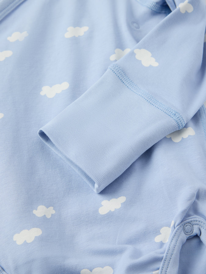 Jatkettava kietaisubody, pilvet Jatkettava kietaisubody, pilvet