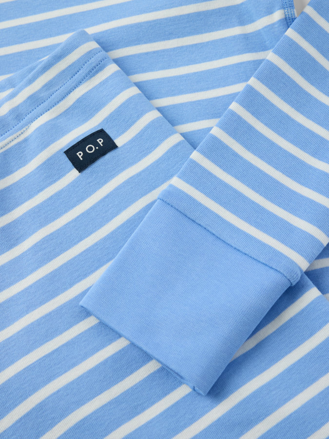 Raidallinen oloasu aikuisille Raidallinen oloasu aikuisille