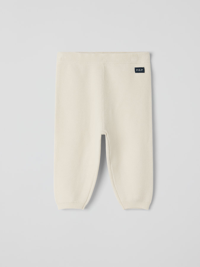 Neulotut housut Neulotut housut