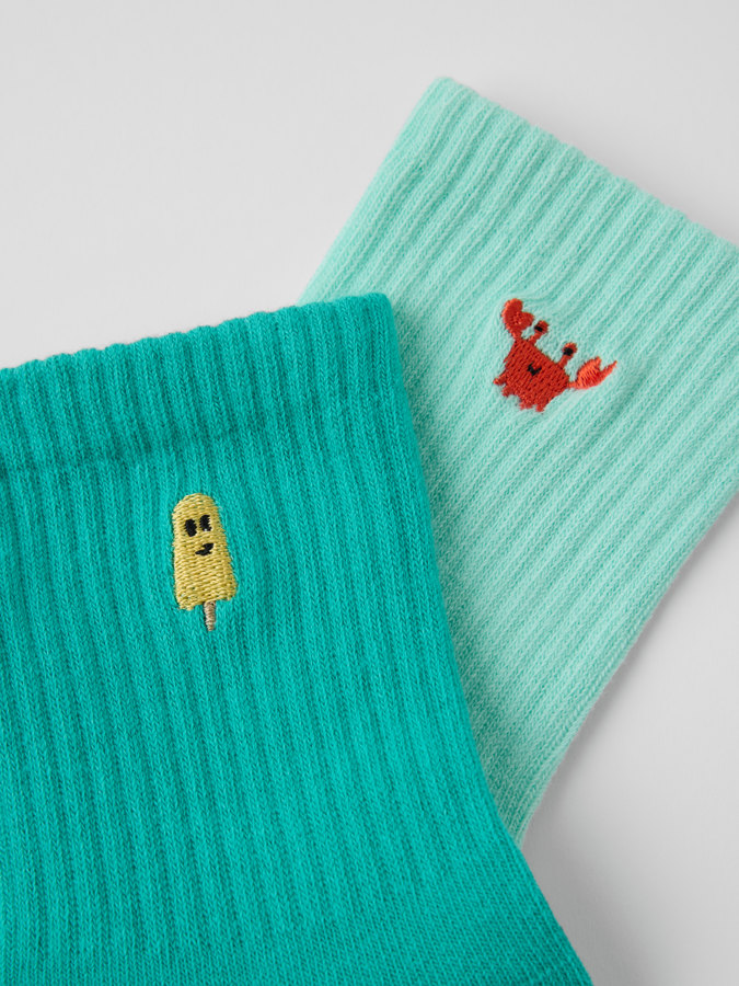 2 paria sukkia 2 paria sukkia