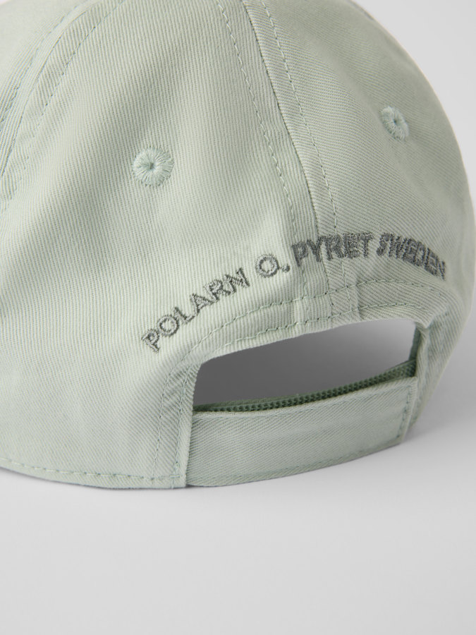 Lippalakki brodeeraus Lippalakki brodeeraus