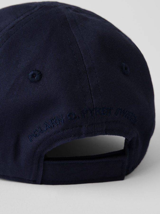 Lippalakki brodeeraus Lippalakki brodeeraus