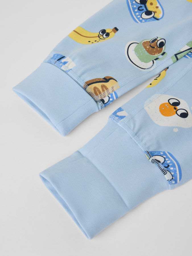 Pyjamat aamiainen Pyjamat aamiainen